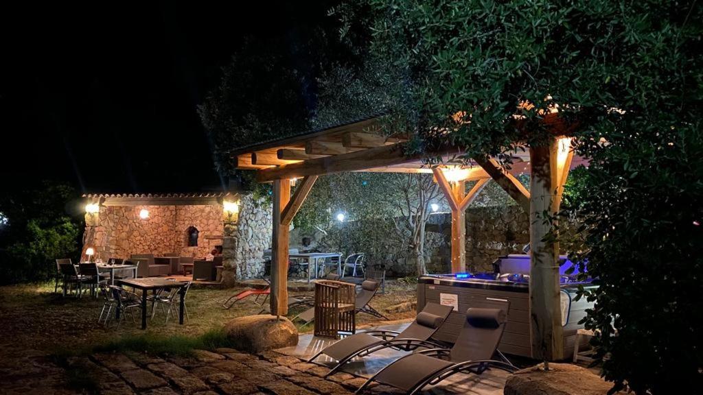 Peri Entre Mer & Maquis, L'Ame De La Corse En Gites De Charme Avec Jacuzzi, Proche Ajaccio מראה חיצוני תמונה